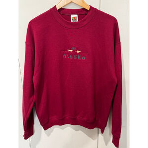 Women's Fruit of the Loom burgundy red Alaska wolf Embroidered Sweatshirt L